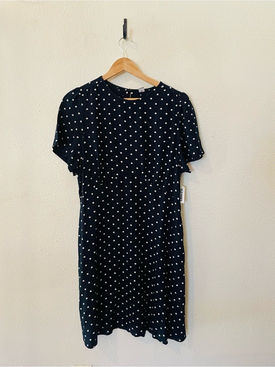Old Navy Dresses & Skirts - Old Navy Polka Dot Short Sleeve Dress Size Large with Pockets NWT